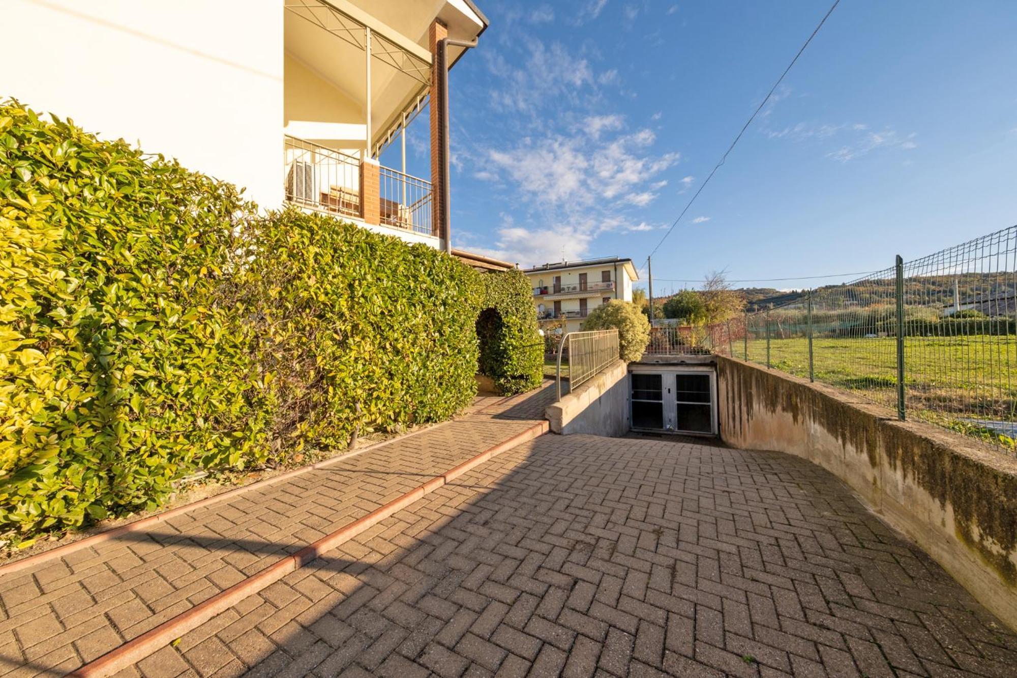 Apartmentsgarda - Rosa Chiare Bardolino Exterior photo
