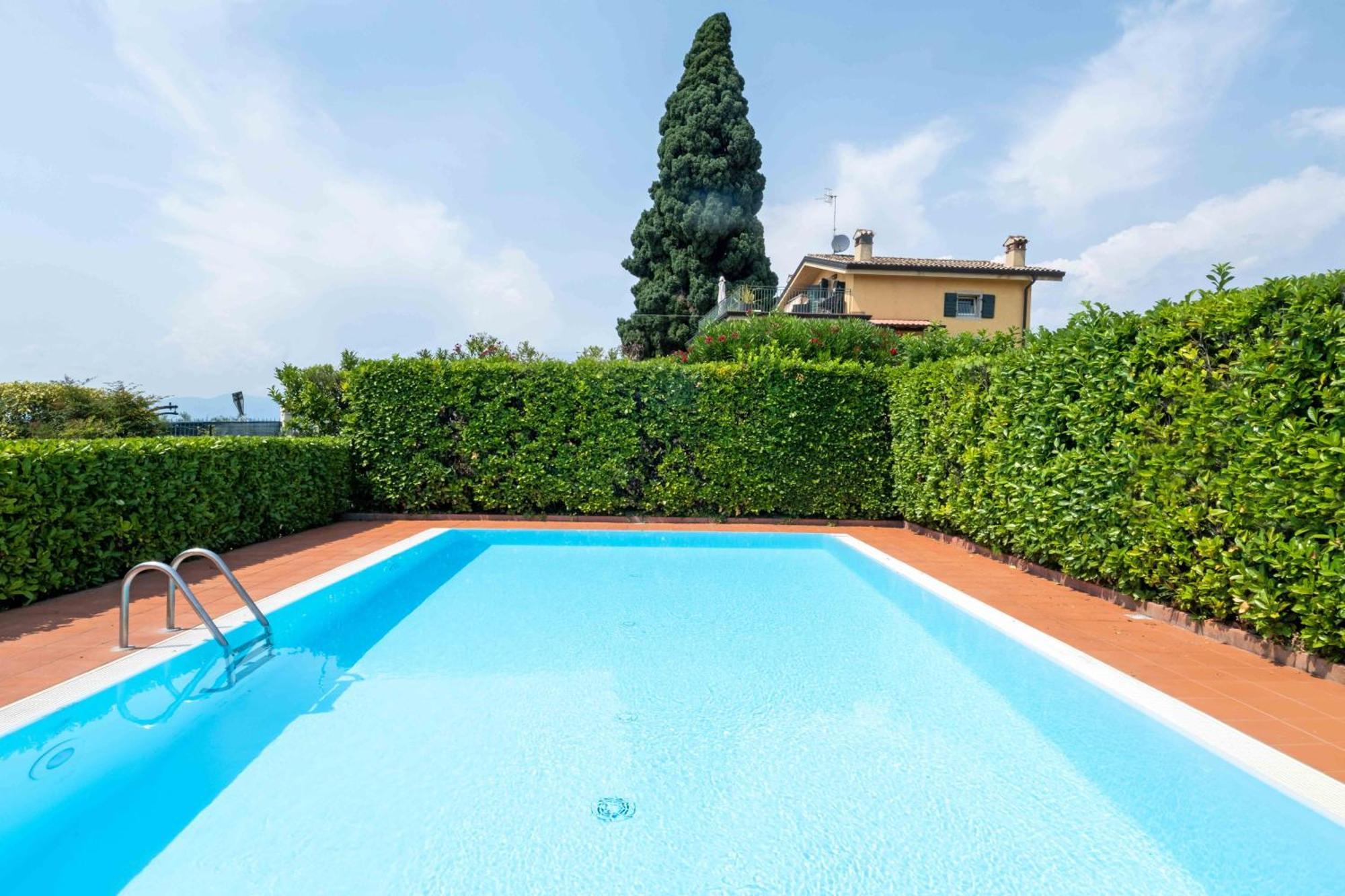 Apartmentsgarda - Rosa Chiare Bardolino Exterior photo
